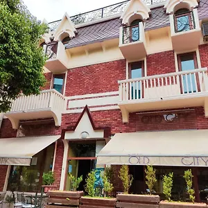 Aparthotel Old City 3*, Batumi Georgien